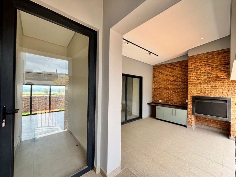 3 Bedroom Property for Sale in Helderzicht Eco Estate North West